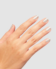 Hands in the Clouds Dipping Powder Mani