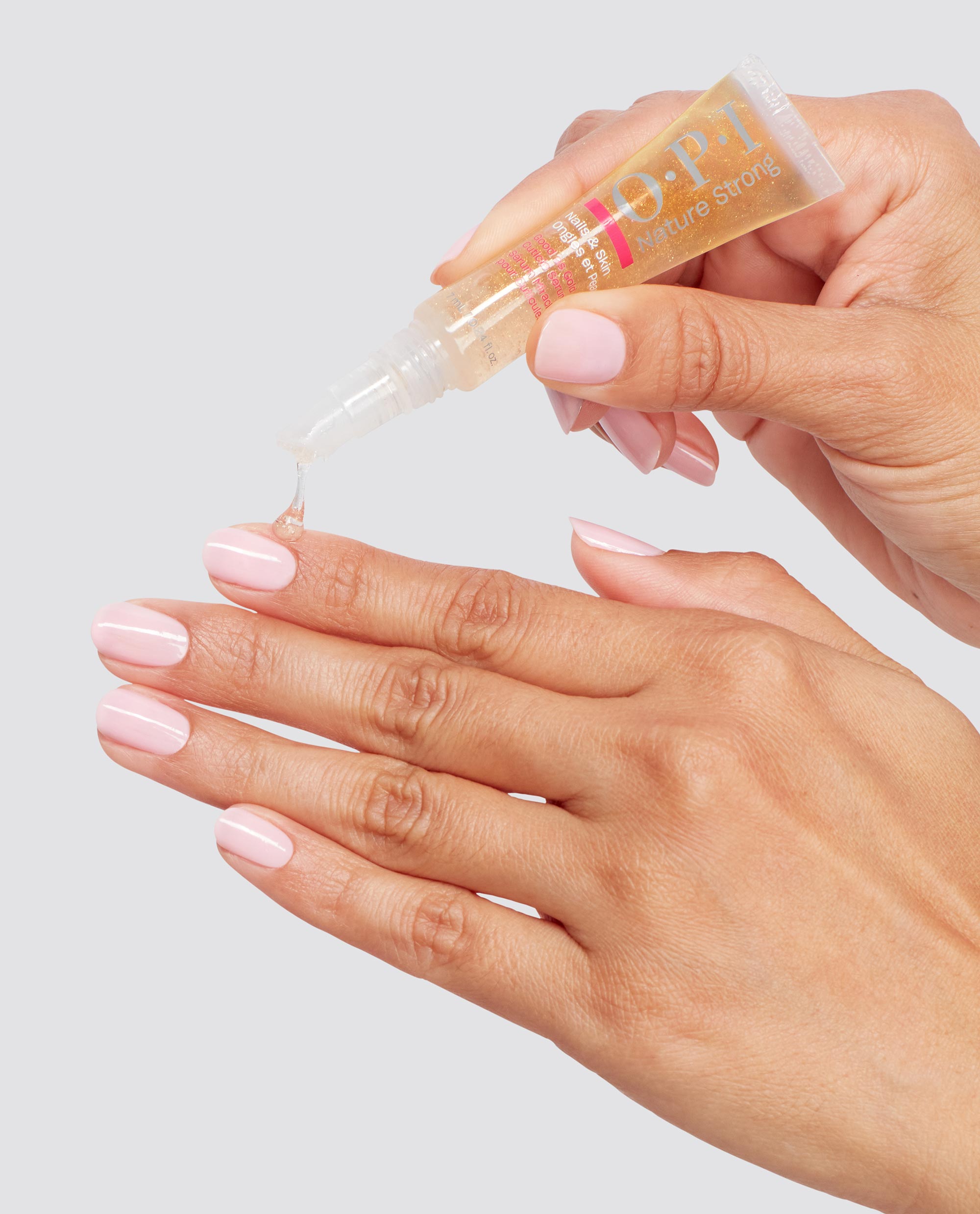 Good as Gold Cuticle Serum 7 mL Hand and Bottle