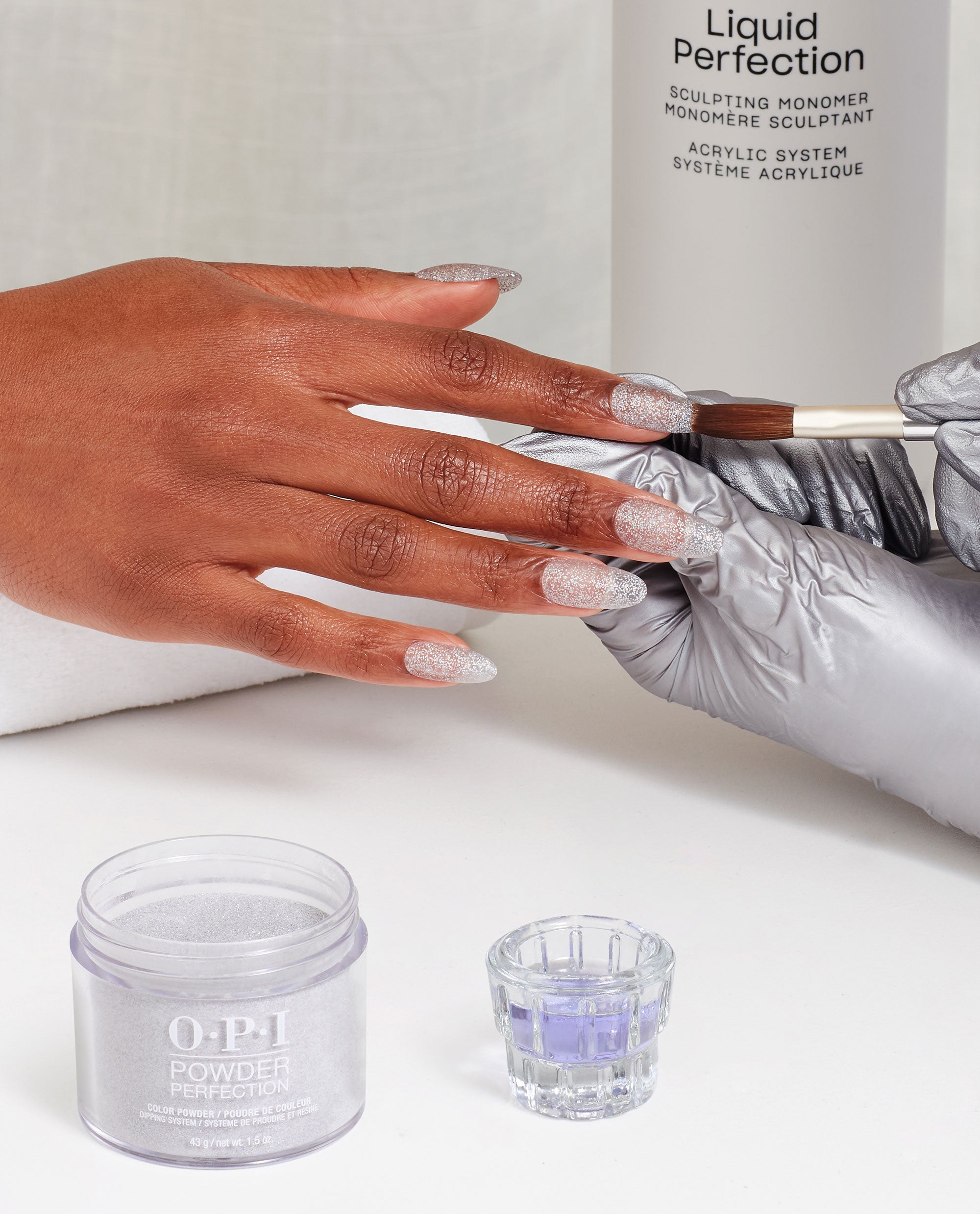Halo There! Silver Glitter Dipping Powder Application
