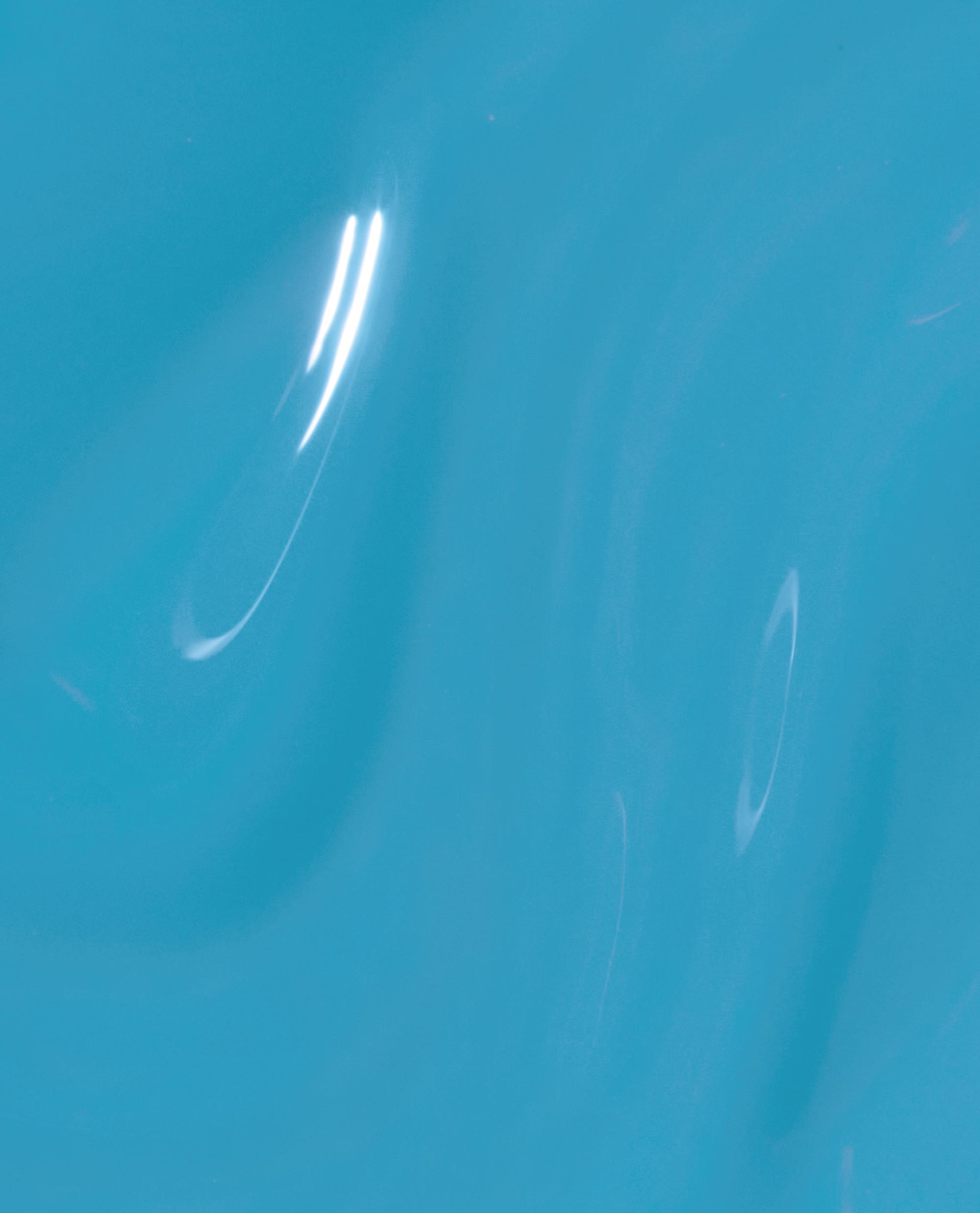 Never Leavin' Blue Infinite Shine Swatch