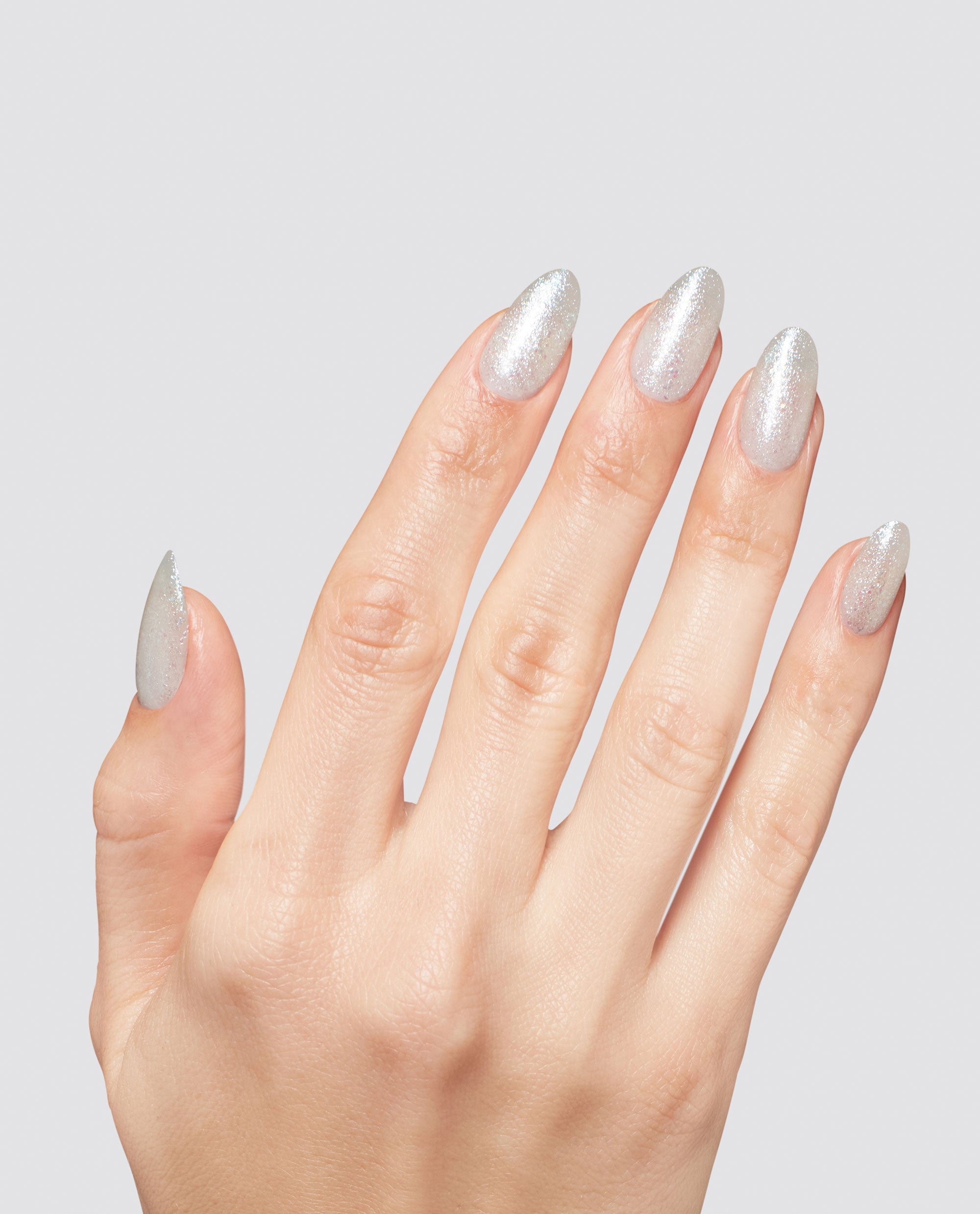 Optical Nailusion White Glitter Dipping Powder Mani