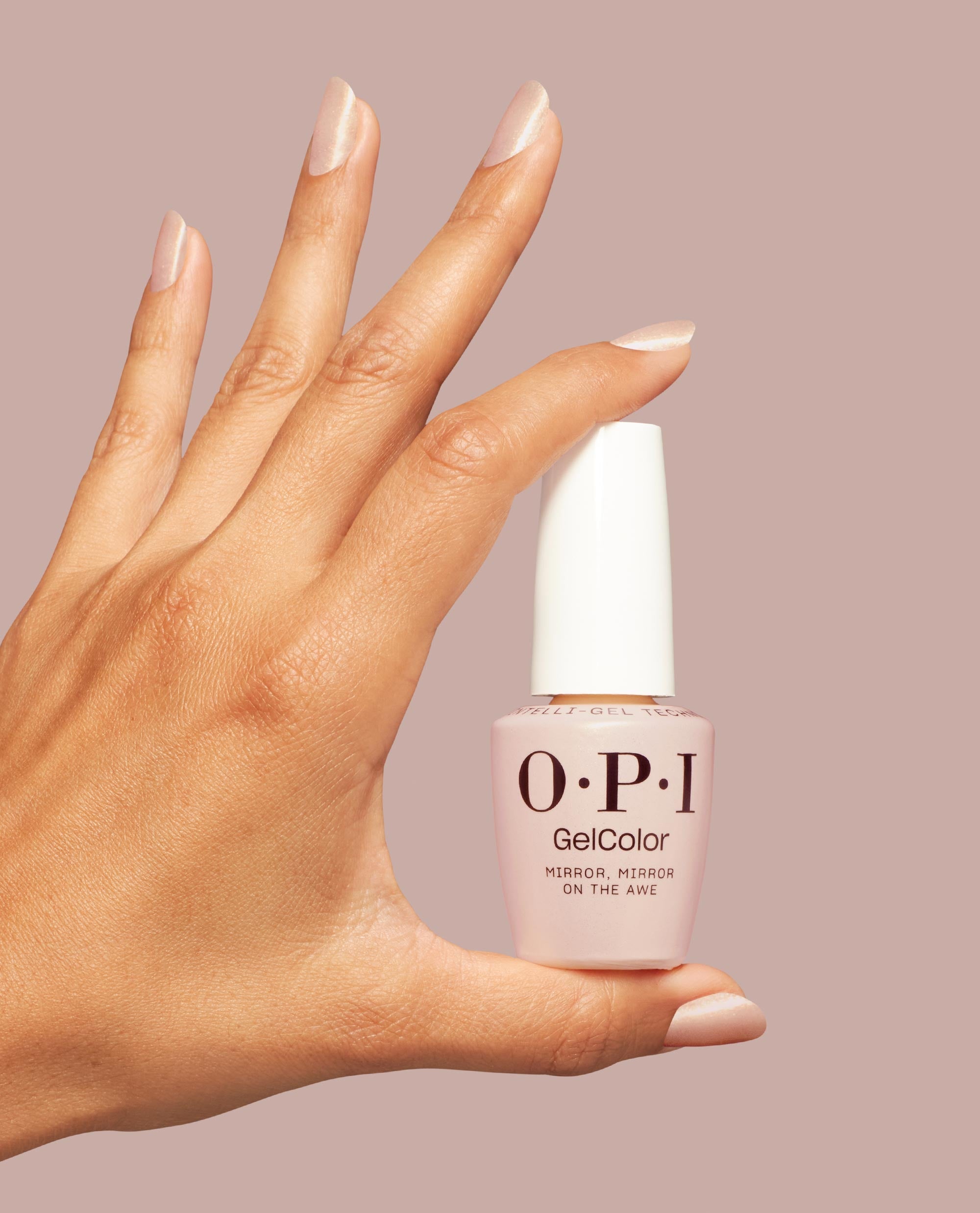 Mirror, Mirror on the Awe Gel Nail Polish Hand and Bottle