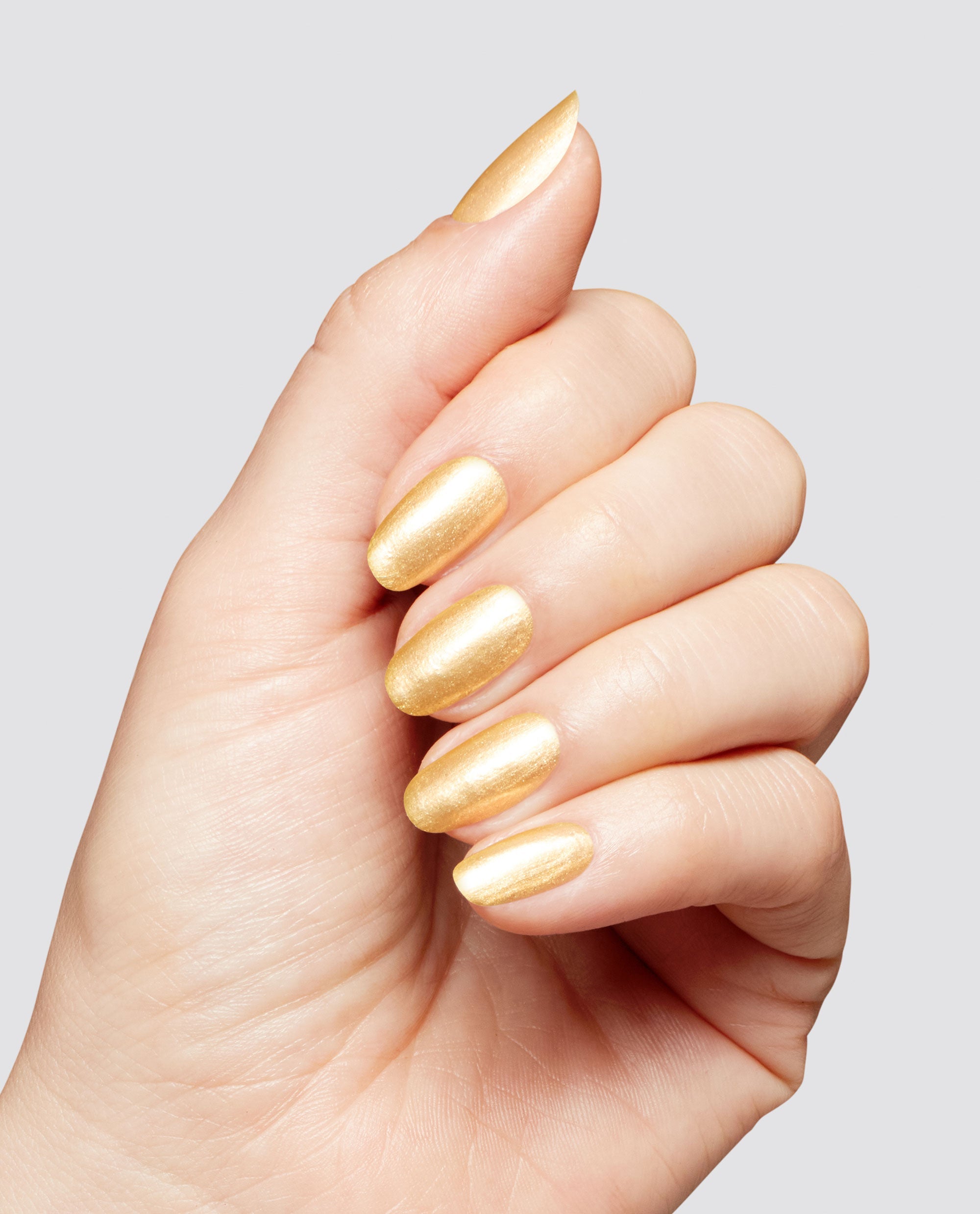 Winter Gets the Gold Quick-Dry Nail Polish Mani